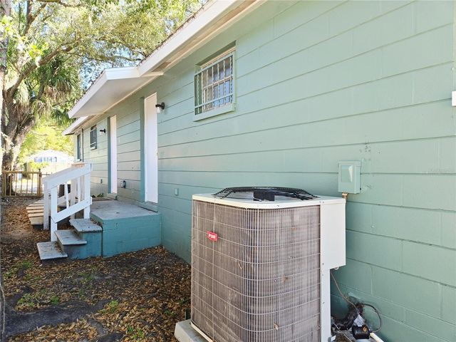 8204 N 13TH STREET, Tampa, FL 33604