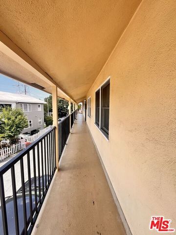 2910 S Curson Avenue, Los Angeles, CA 90016