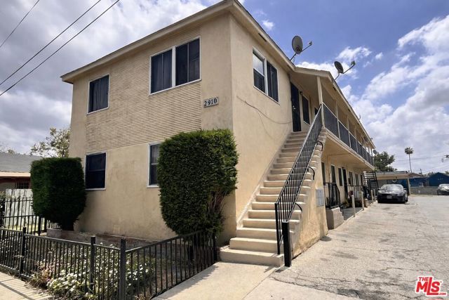 2910 S Curson Avenue, Los Angeles, CA 90016