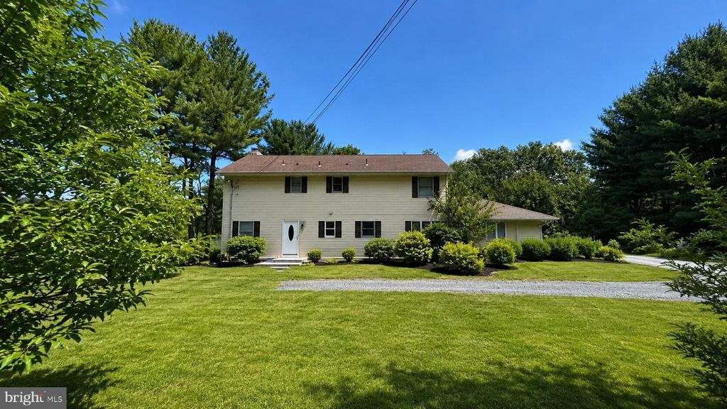 121 RABBIT HILL RD, Princeton Junction, NJ 08550