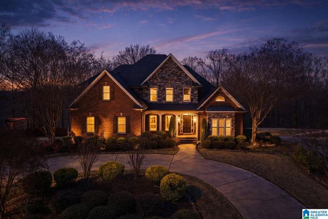 2577 OAKLEAF CIRCLE, Helena, AL 35022