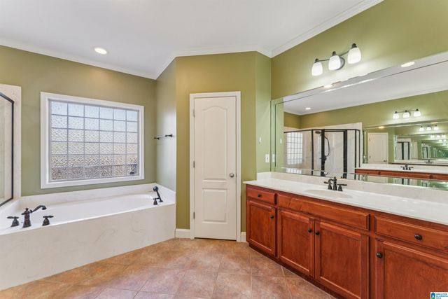 2577 OAKLEAF CIRCLE, Helena, AL 35022