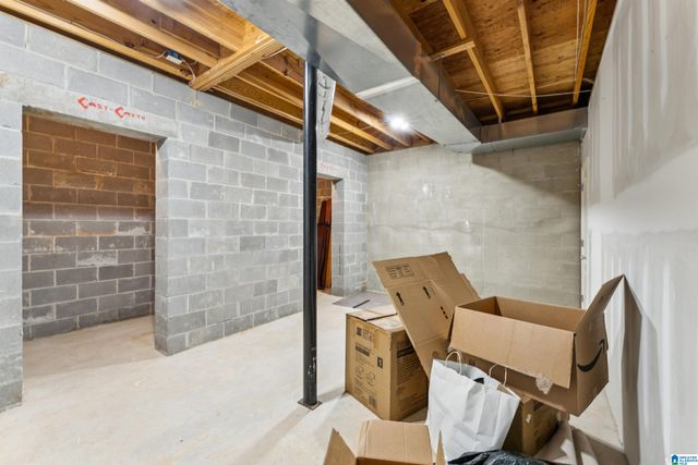 2577 OAKLEAF CIRCLE, Helena, AL 35022