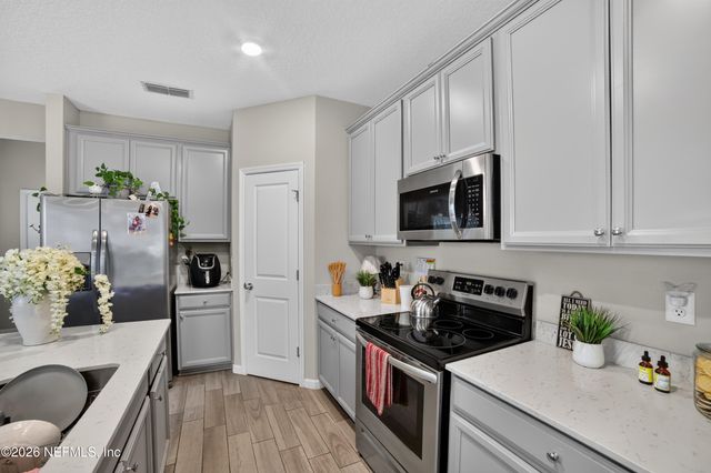 2170 MAJOR OAK Street, Jacksonville, FL 32218