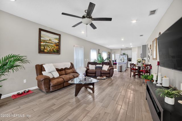 2170 MAJOR OAK Street, Jacksonville, FL 32218