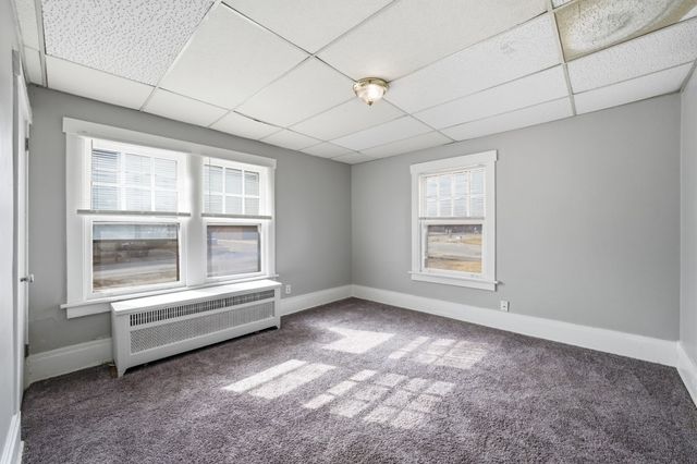 3103 Grand Avenue, Des Moines, IA 50312