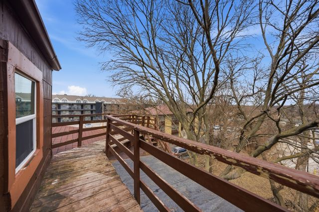 3103 Grand Avenue, Des Moines, IA 50312