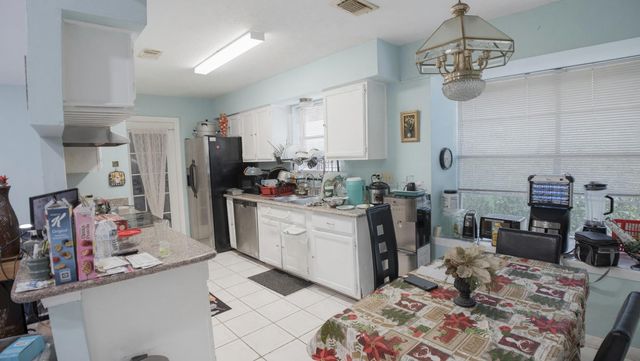 10315 Hollow Canyon Court, Sugar Land, TX 77498