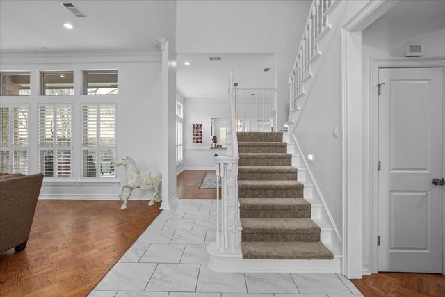 804 Roaring Springs Road, Fort Worth, TX 76114