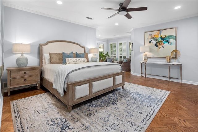 804 Roaring Springs Road, Fort Worth, TX 76114