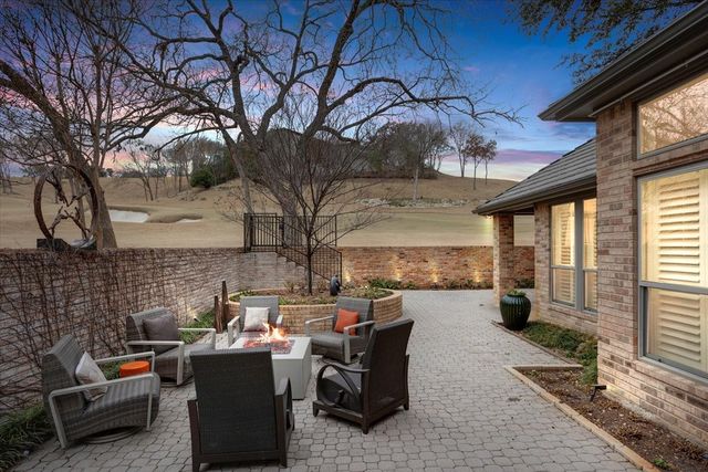 804 Roaring Springs Road, Fort Worth, TX 76114