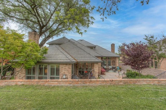 804 Roaring Springs Road, Fort Worth, TX 76114