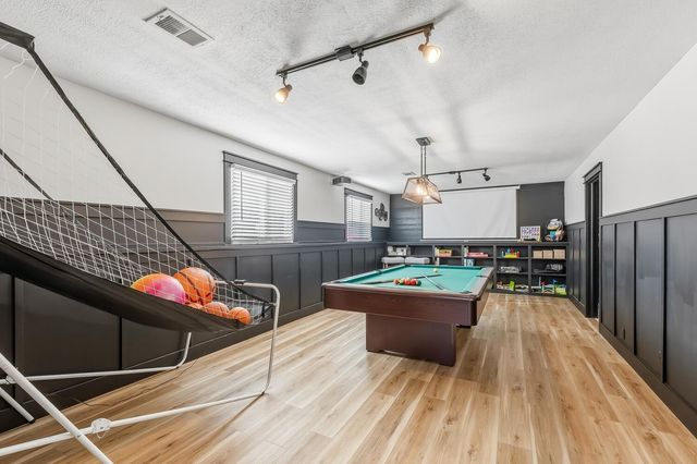 1521 N Valleyview Street, Wichita, KS 67212