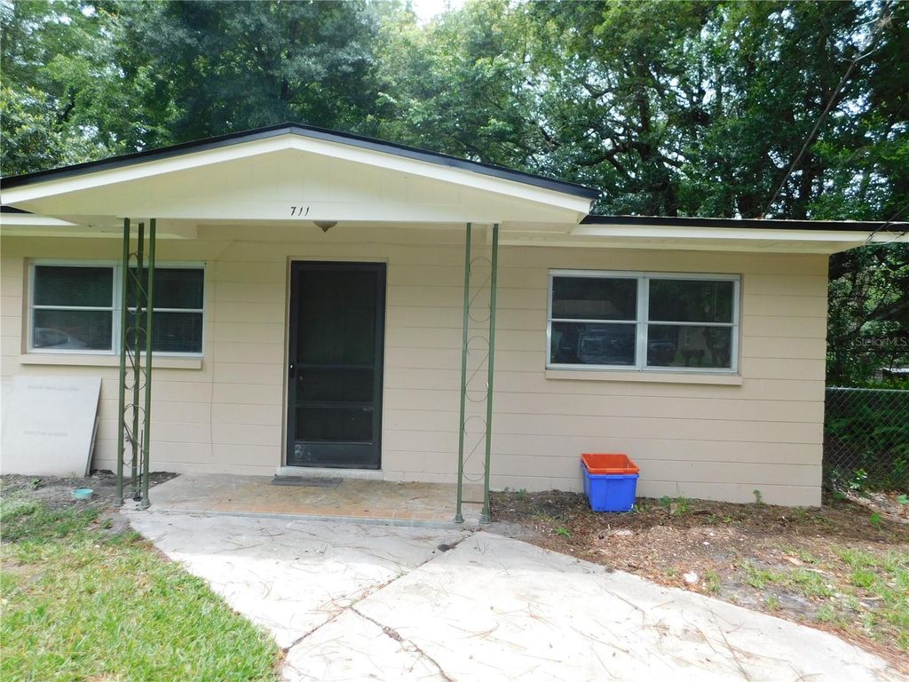 711 NW 19TH AVENUE, Gainesville, FL 32609