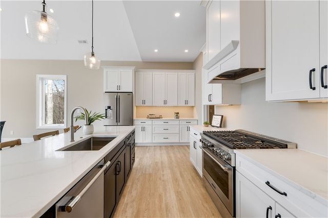 478 Kensington Circle, Seneca, SC 29672