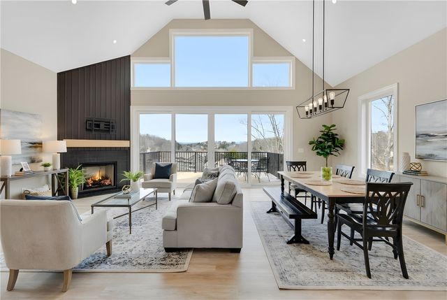 478 Kensington Circle, Seneca, SC 29672