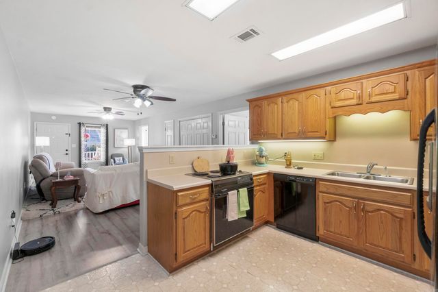 34A River Oaks Trce, Searcy, AR 72143