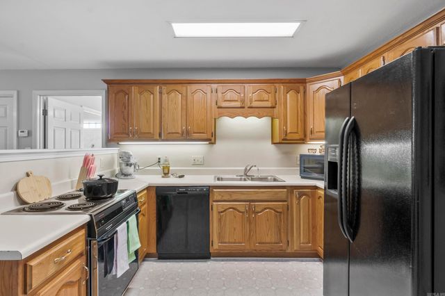 34A River Oaks Trce, Searcy, AR 72143