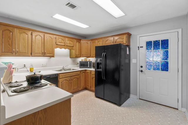 34A River Oaks Trce, Searcy, AR 72143