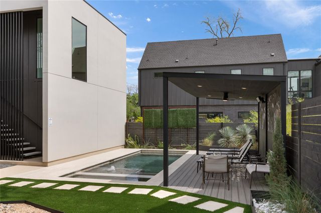 3201 Holton ST, Austin, TX 78702