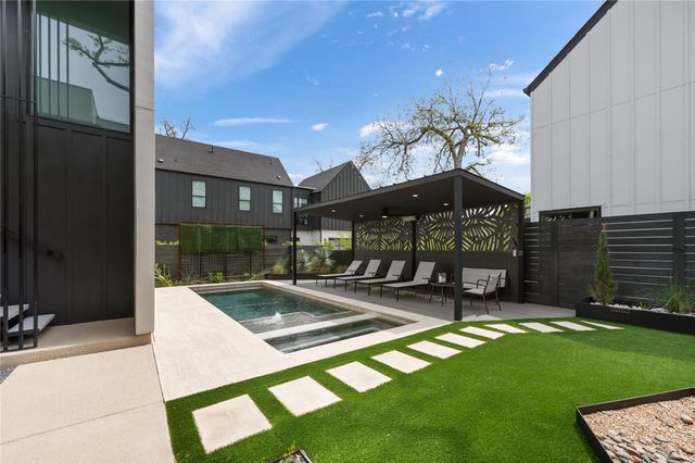 3201 Holton ST, Austin, TX 78702