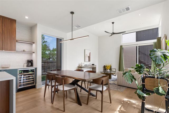 3201 Holton ST, Austin, TX 78702