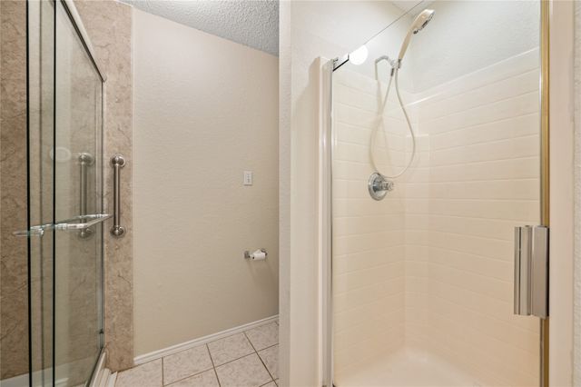 3321 Harbourtown Drive, Grand Prairie, TX 75052