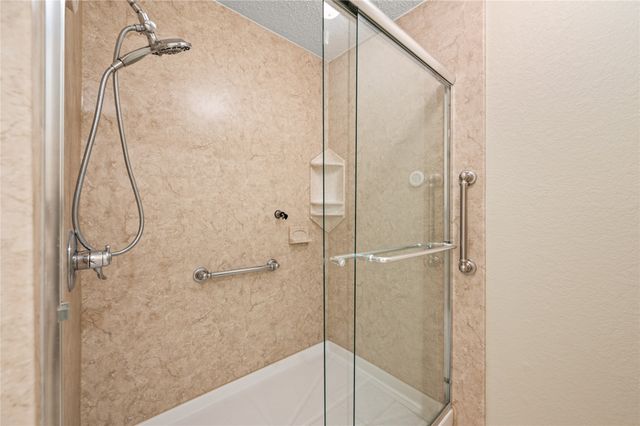 3321 Harbourtown Drive, Grand Prairie, TX 75052