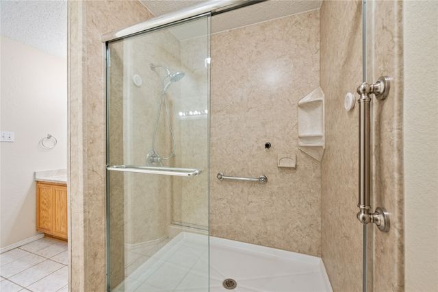 3321 Harbourtown Drive, Grand Prairie, TX 75052