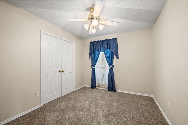 3321 Harbourtown Drive, Grand Prairie, TX 75052