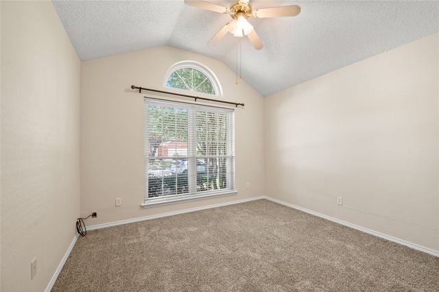 3321 Harbourtown Drive, Grand Prairie, TX 75052