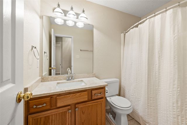 3321 Harbourtown Drive, Grand Prairie, TX 75052