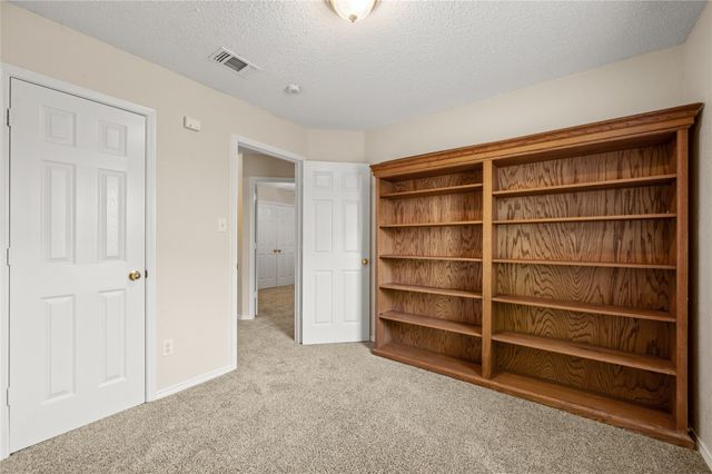 3321 Harbourtown Drive, Grand Prairie, TX 75052