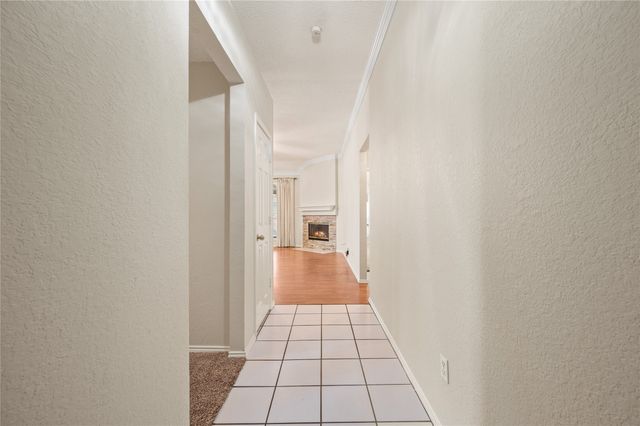 3321 Harbourtown Drive, Grand Prairie, TX 75052