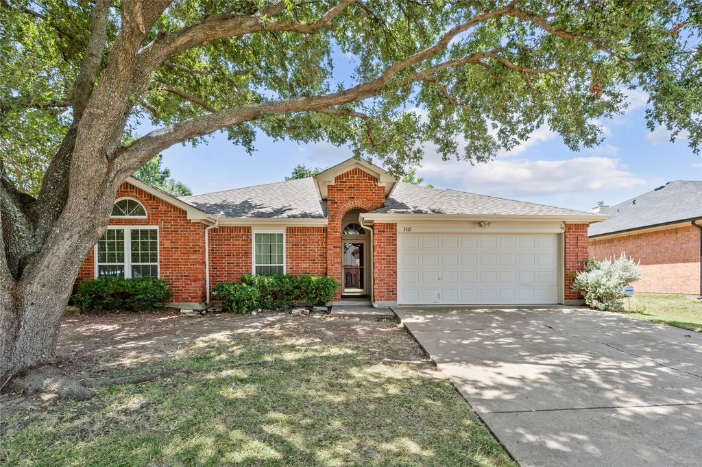 3321 Harbourtown Drive, Grand Prairie, TX 75052