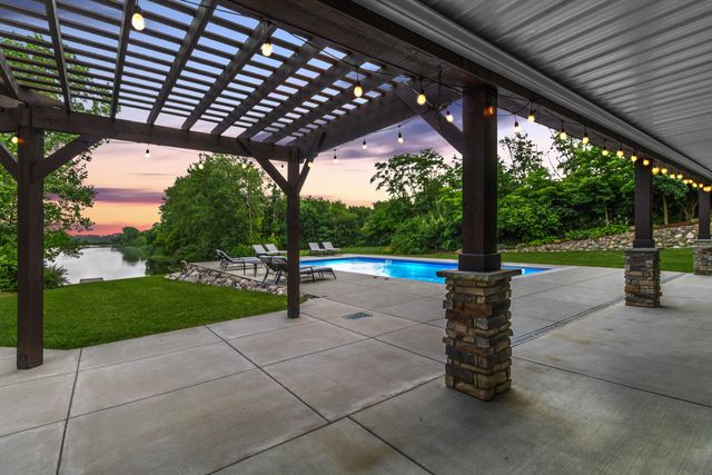 16489 Harrison Street, Lowell, IN 46356