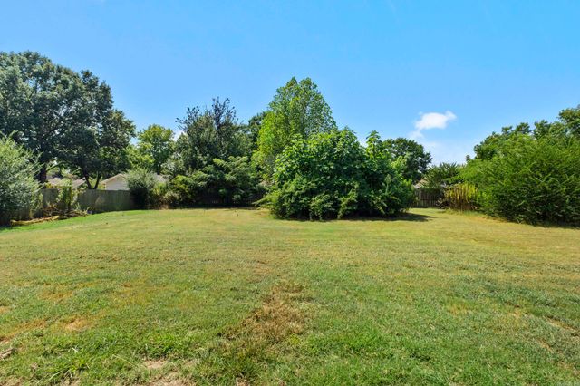15 Clinton Court, Cabot, AR 72023