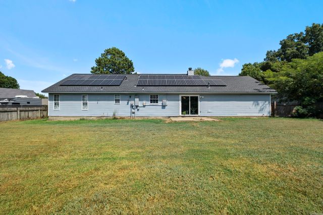 15 Clinton Court, Cabot, AR 72023