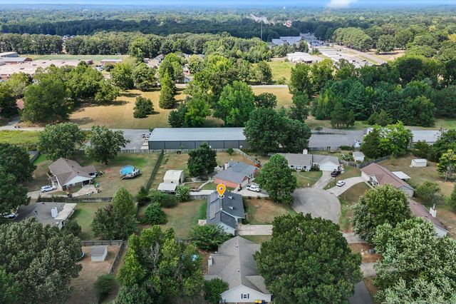 15 Clinton Court, Cabot, AR 72023
