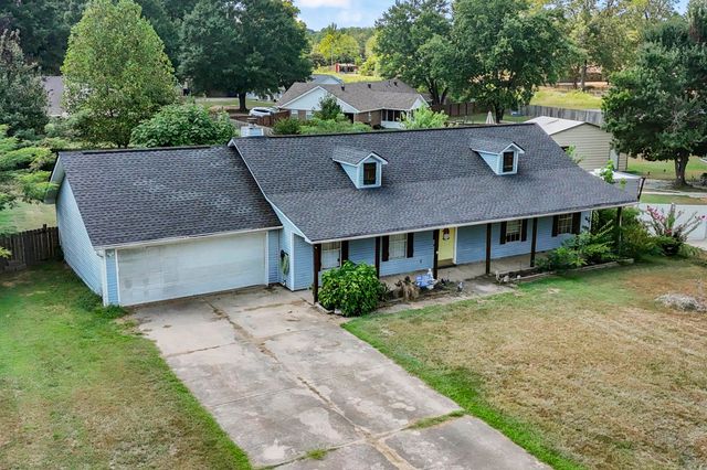 15 Clinton Court, Cabot, AR 72023