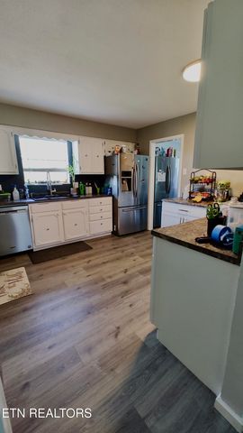 219 Melbourne Drive, Maryville, TN 37804