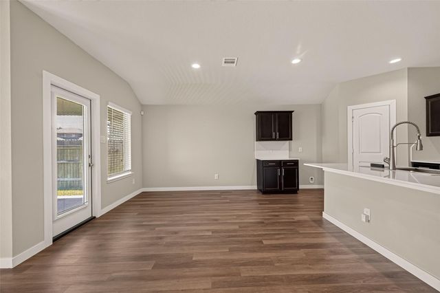15359 Central Crescent Drive, Roman Forest, TX 77357