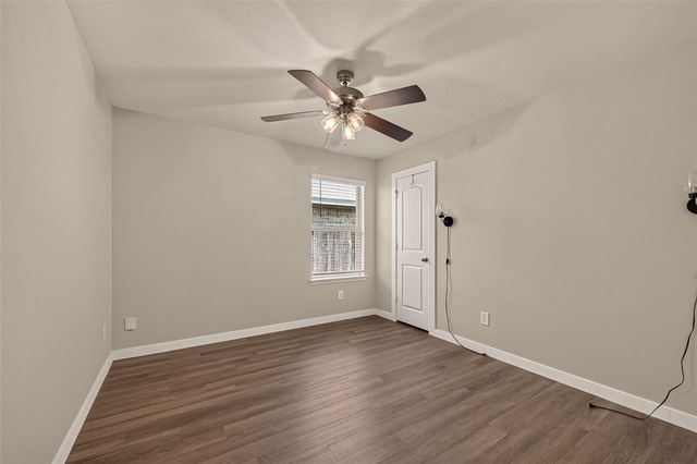 15359 Central Crescent Drive, Roman Forest, TX 77357