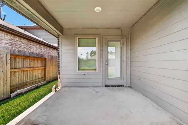 15359 Central Crescent Drive, Roman Forest, TX 77357