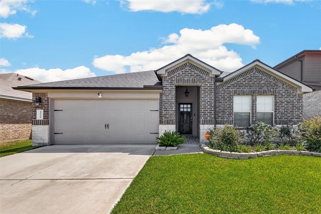 15359 Central Crescent Drive, Roman Forest, TX 77357