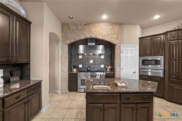 5310 River Oaks Drive, New Braunfels, TX 78132
