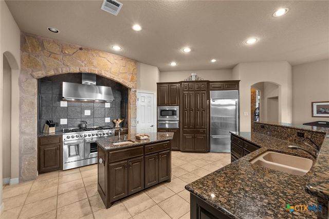 5310 River Oaks Drive, New Braunfels, TX 78132