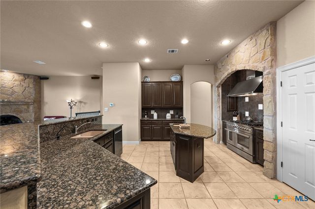 5310 River Oaks Drive, New Braunfels, TX 78132