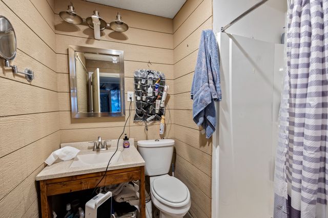 120 Wells Rd, Crossville, TN 38555