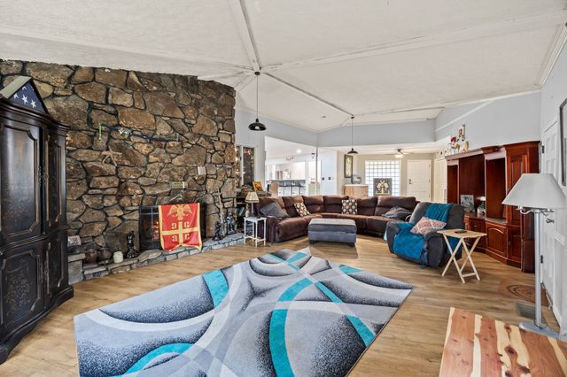 120 Wells Rd, Crossville, TN 38555